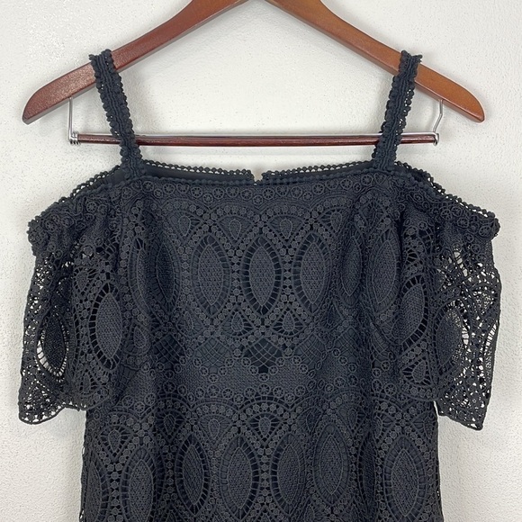 WHITE House Black Market OTS Lace Shift Dress - Picture 3 of 12